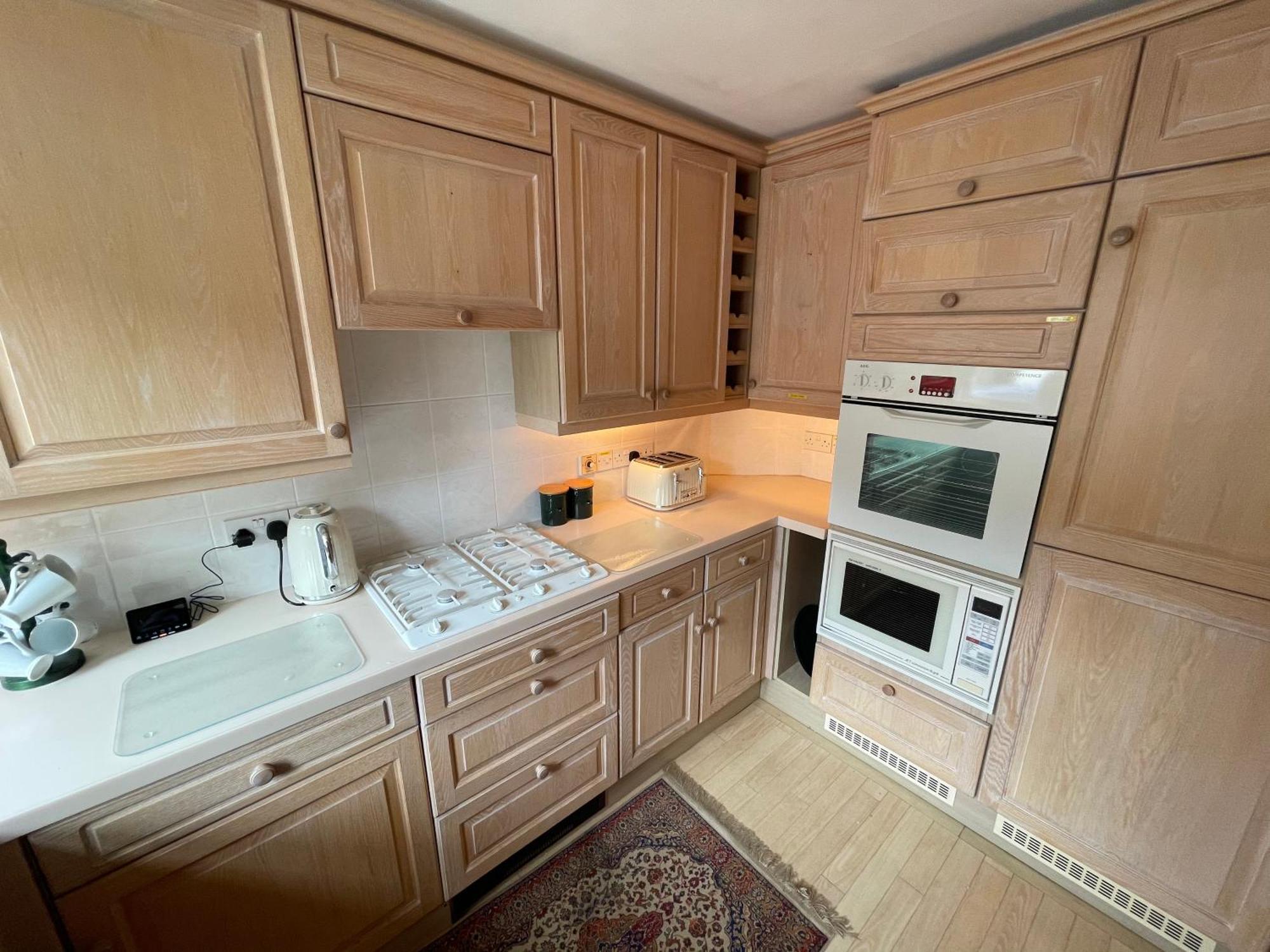 Circus Mews Townhouse:2 Beds:2 En-Suite Baths:Parking:City Centre:Quiet Area Ngoại thất bức ảnh